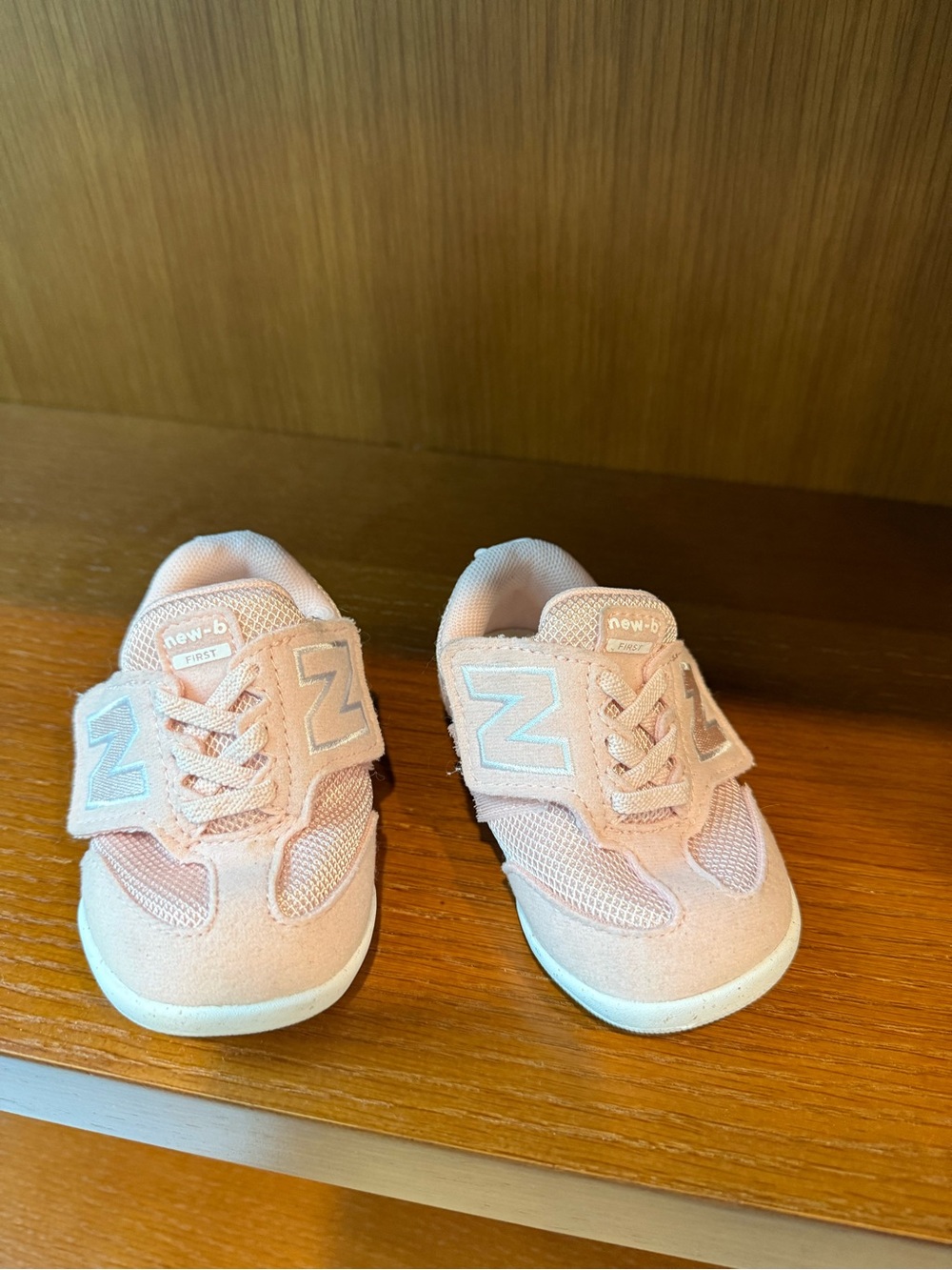 New Balance new-b first hook & loop - Picture 3 of 5